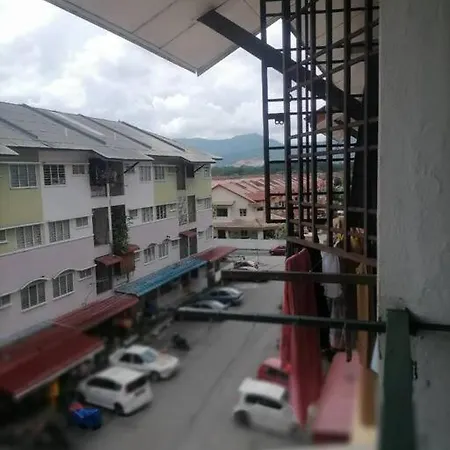 Budget Homestay Impiana Adril Ipoh Bagian luar foto