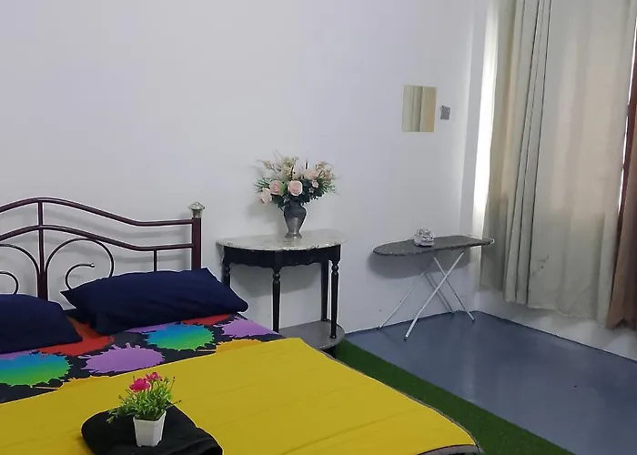 Budget Homestay Impiana Adril